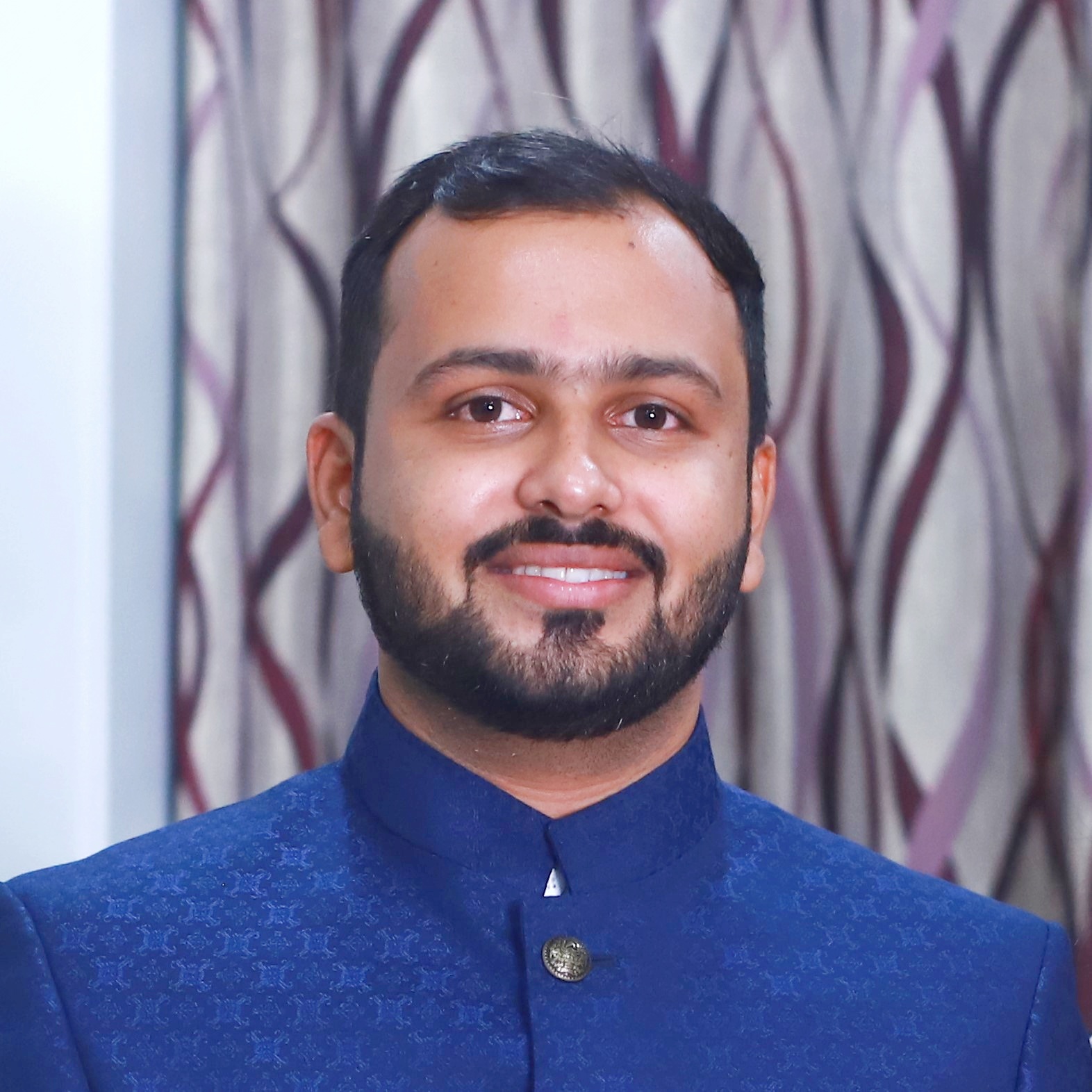 Dr. Shwet Ketu